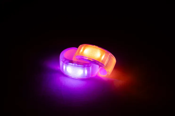 Bracelets et accessoires lumineux